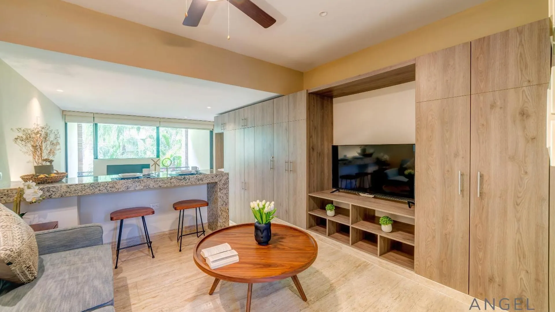 Sunlit Studio 2 Pools Bbq Gym 5Th Ave 4 Blocks Playa del Carmen Holiday home